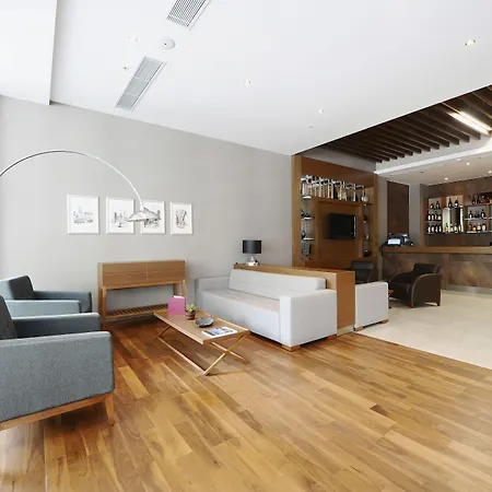 Готель Ramada By Wyndham 4*