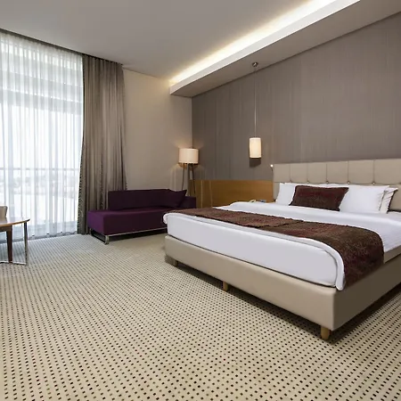 Hotel Ramada By Wyndham 4*