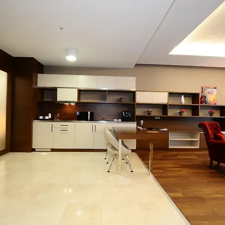 Ramada By Wyndham 4*