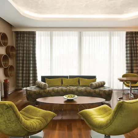 Ramada By Wyndham 4* פודגוריצה