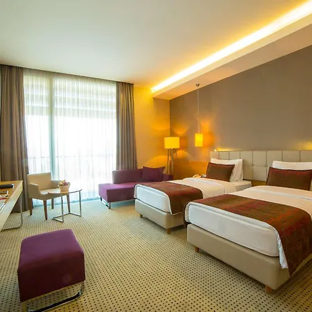Hotel Ramada By Wyndham 4*