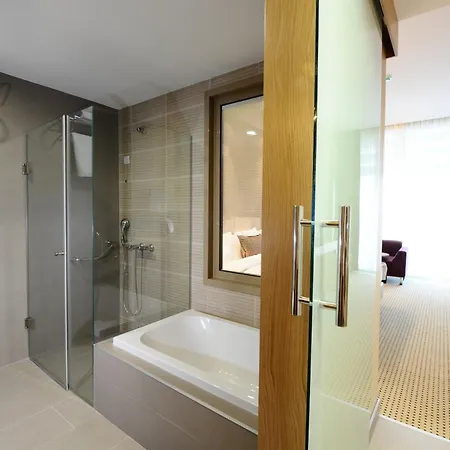 Ramada By Wyndham 4* Podgorica