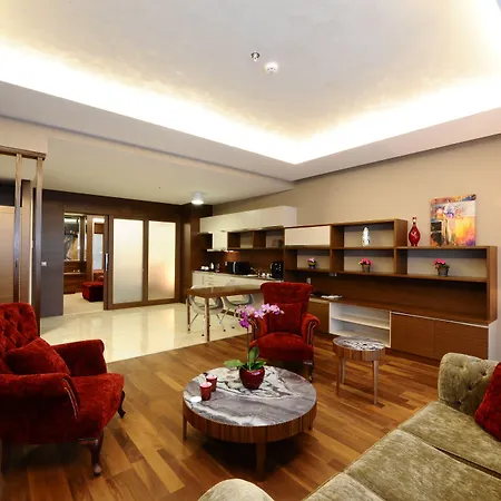 Ramada By Wyndham 4*