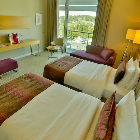 Hotel Ramada By Wyndham 4*