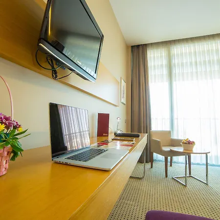 Ramada By Wyndham Hotel 4*