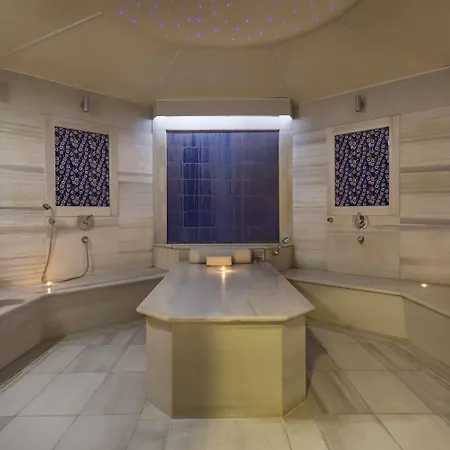 מלון Ramada By Wyndham