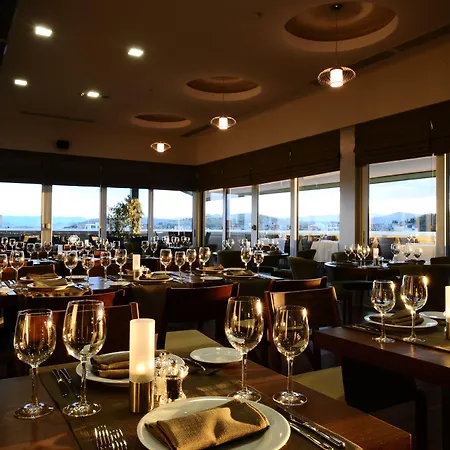 Ramada By Wyndham 4*