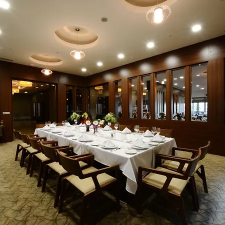 מלון Ramada By Wyndham