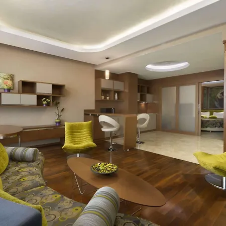 Ramada By Wyndham Hotel 4*