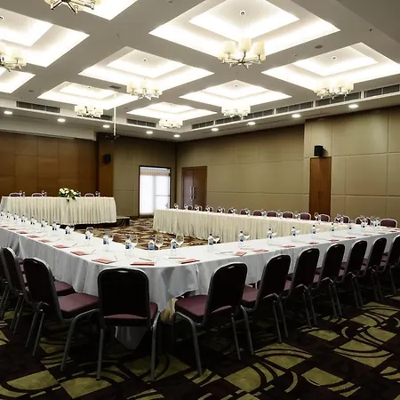 Ramada By Wyndham Hotel 4*