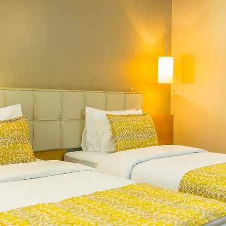 Ramada By Wyndham 4* פודגוריצה