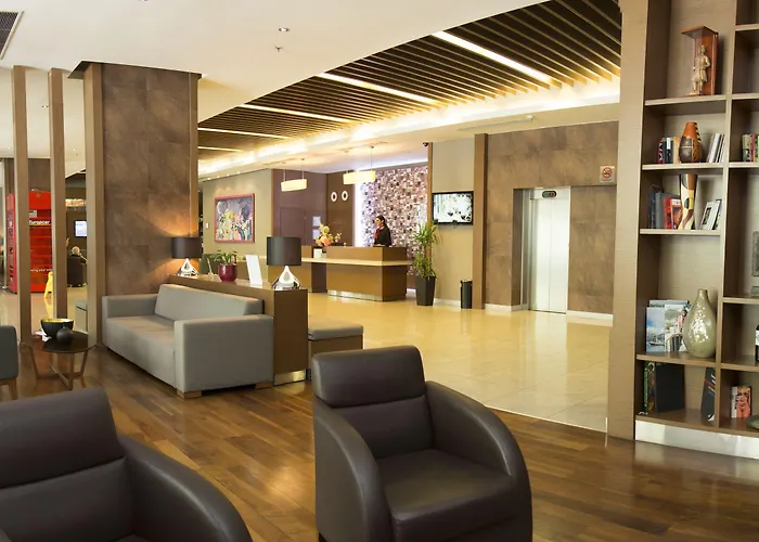 Ramada By Wyndham Otel Podgoriçe