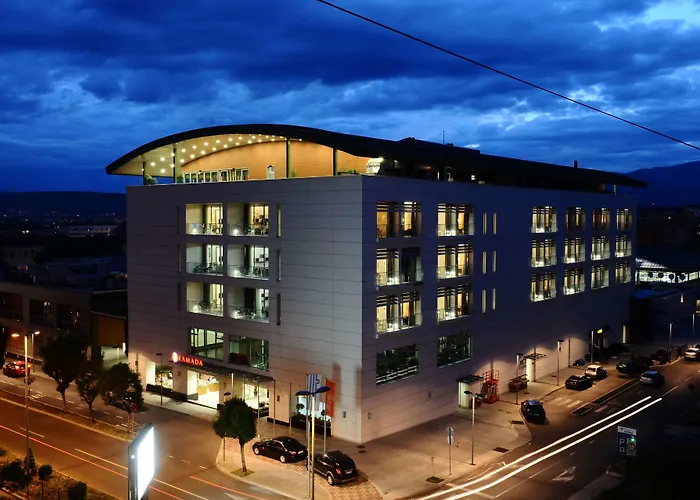 Hotell Ramada By Wyndham