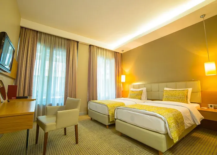 Ramada By Wyndham 4*